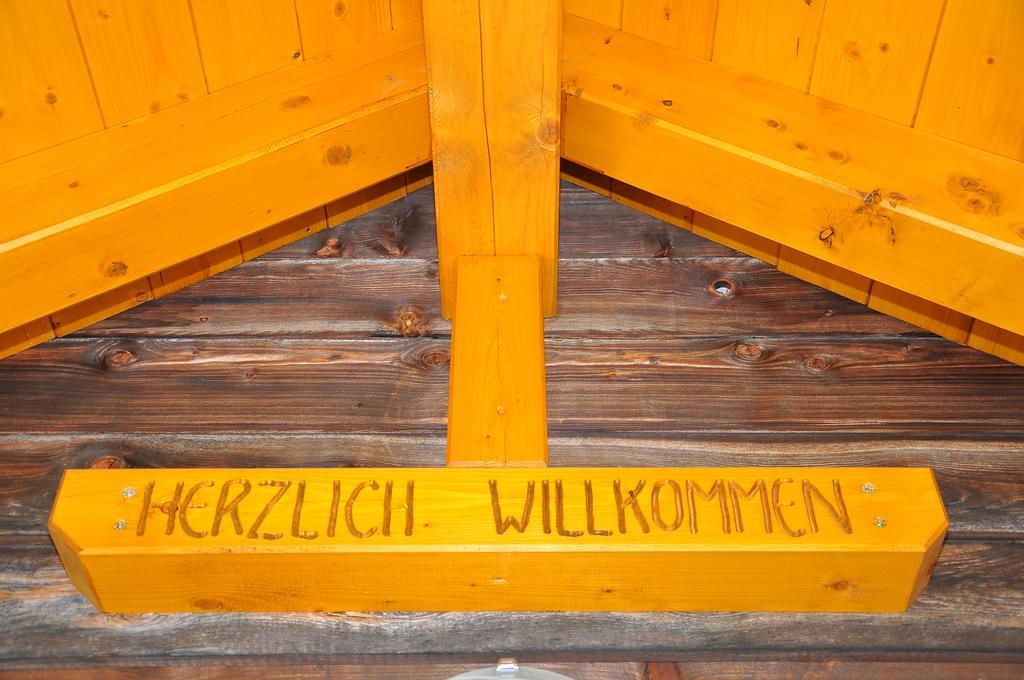 Ferienwohnungen Niederarnigerhof Familie Bauernfeind Kals am Grossglockner Exterior photo